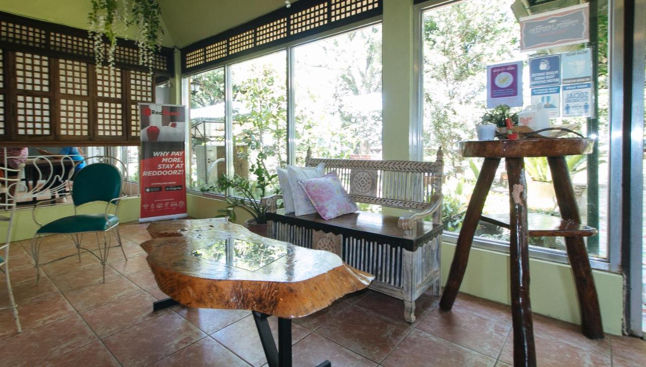 Reddoorz Premium @ Ouan'S The Farm Resort Lucena Exterior photo
